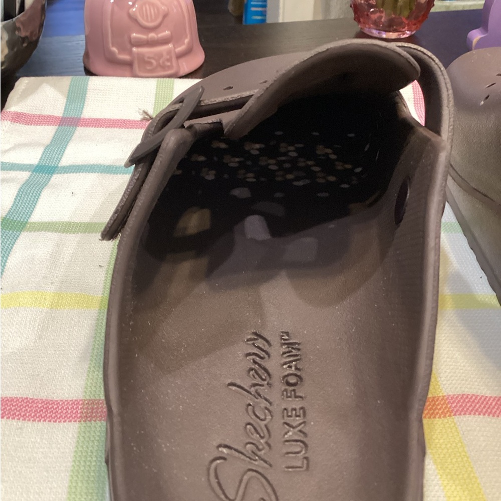 NWOT -Skechers Luxe Foam - Choc. Brown Slip-On Clogs with Vent Holes - Sz  10!!! - Picture 10 of 11